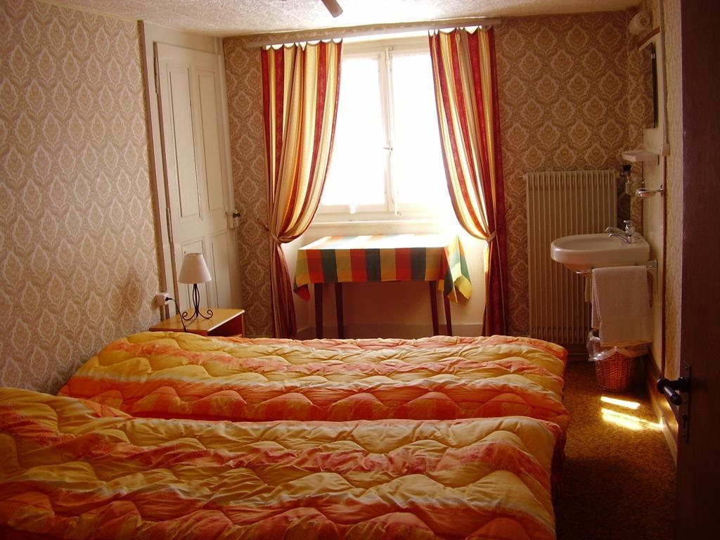 Les Alpes Hotell Finhaut Rom bilde